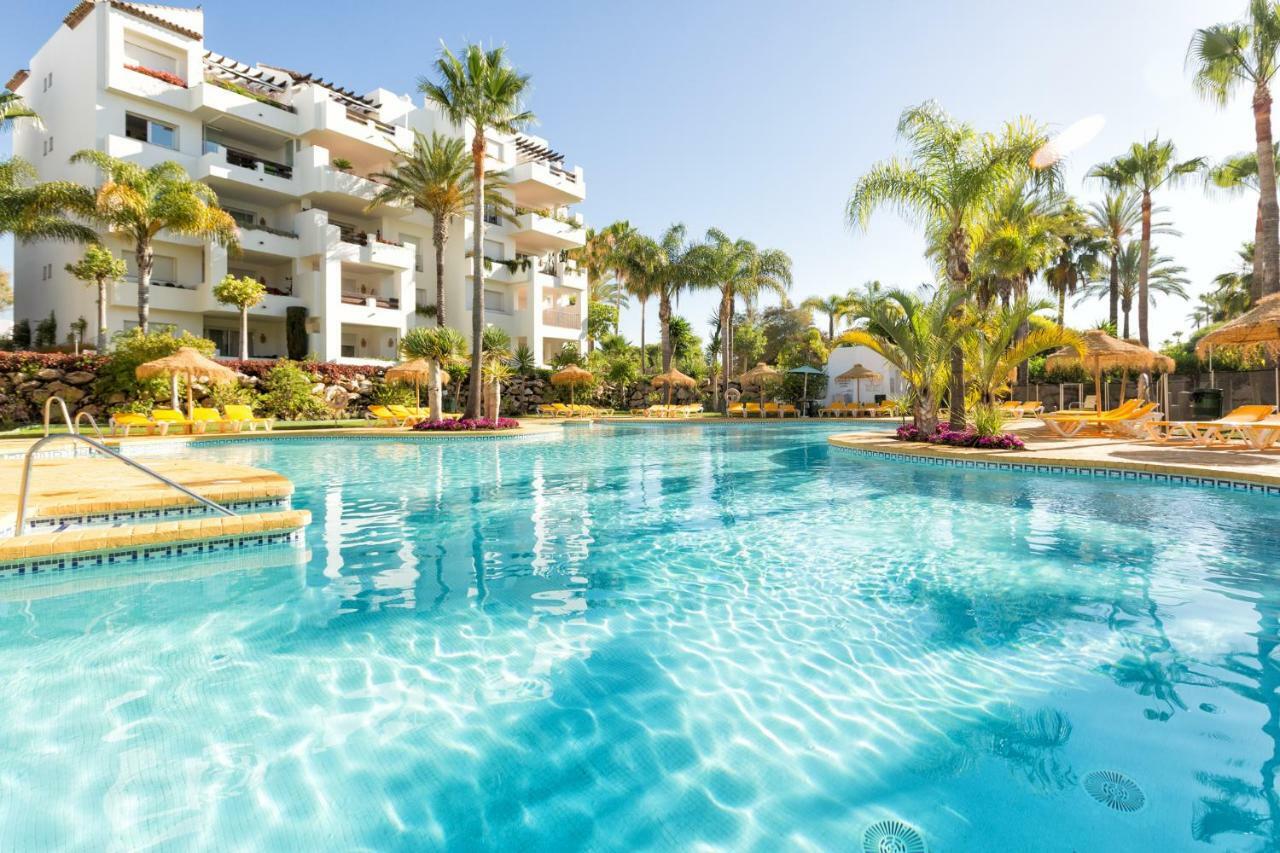 Апартаменты Sea & Mountain View Penthouse Эстепона Экстерьер фото