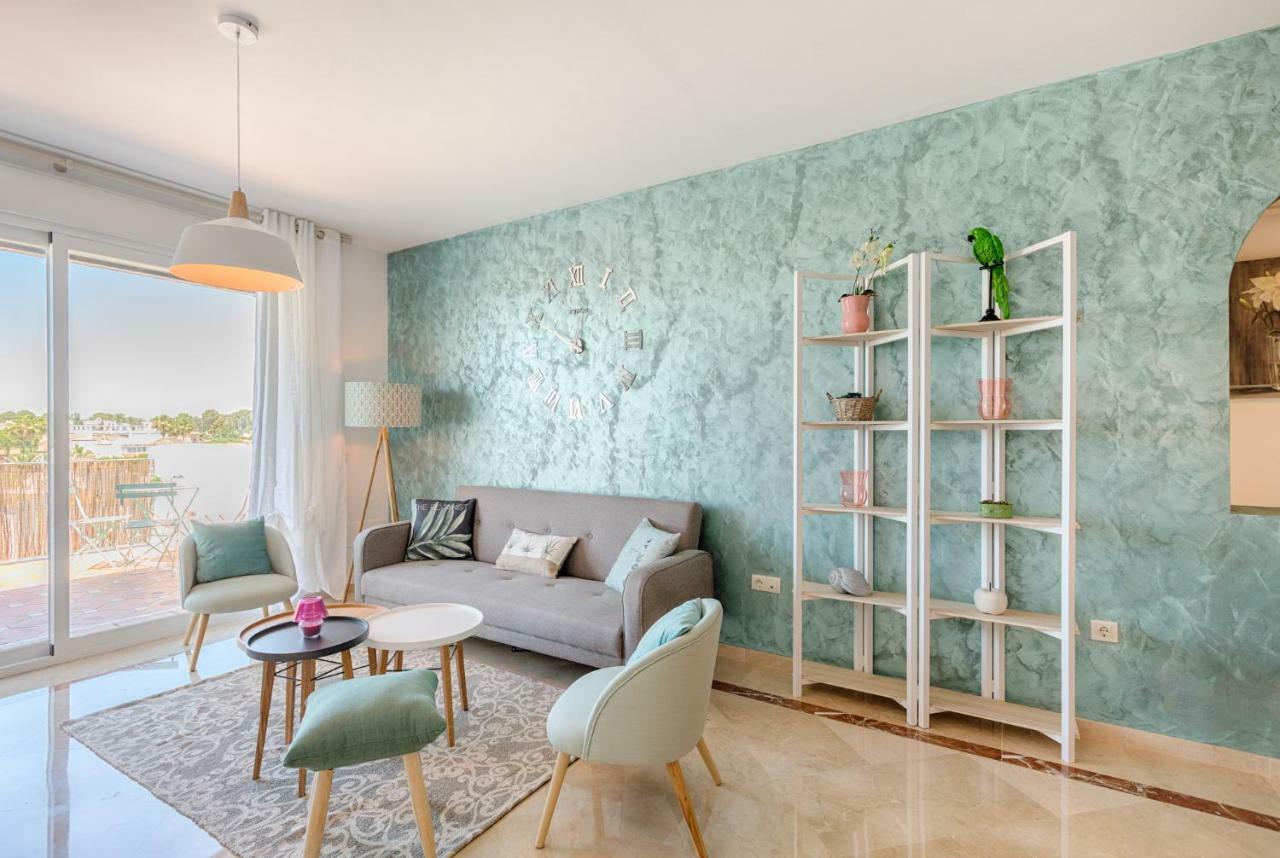 Апартаменты Sea & Mountain View Penthouse Эстепона Экстерьер фото