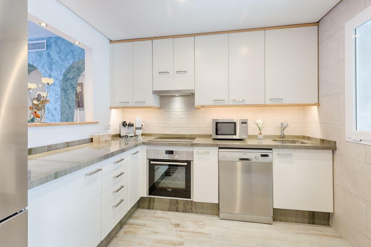 Апартаменты Sea & Mountain View Penthouse Эстепона Экстерьер фото